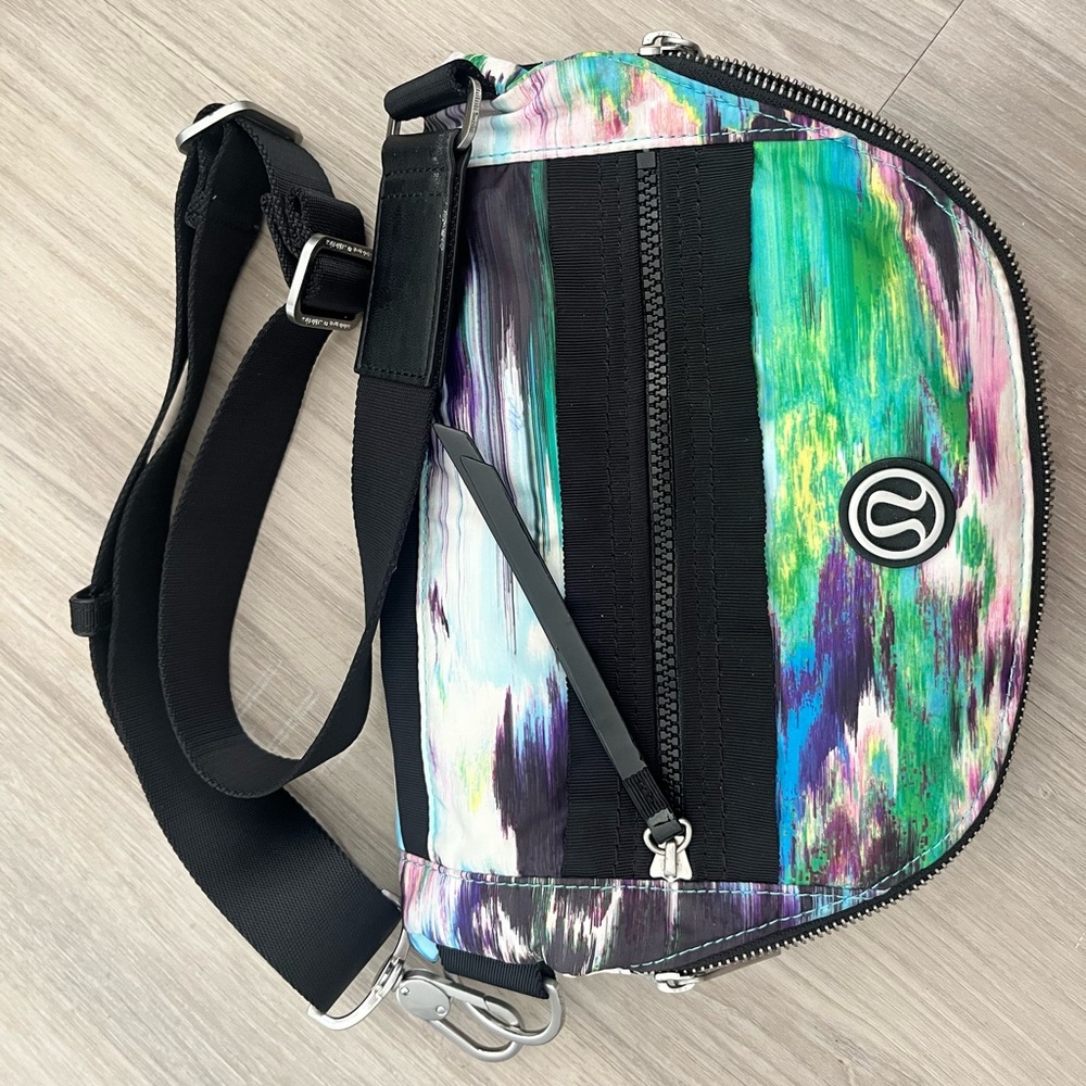 Lululemon large crossbody